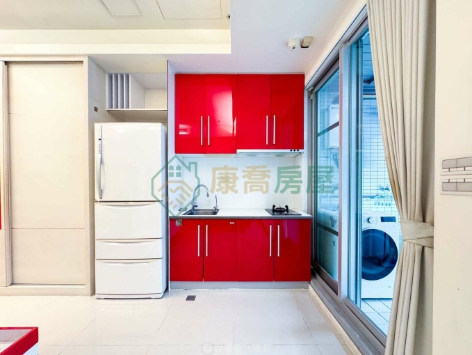 🏆信義計畫區｜象山MRT｜泳池社區高樓景觀戶（第9張）