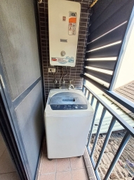 租補*陽台獨洗曬*電梯*飲水機*子母車（第8張）