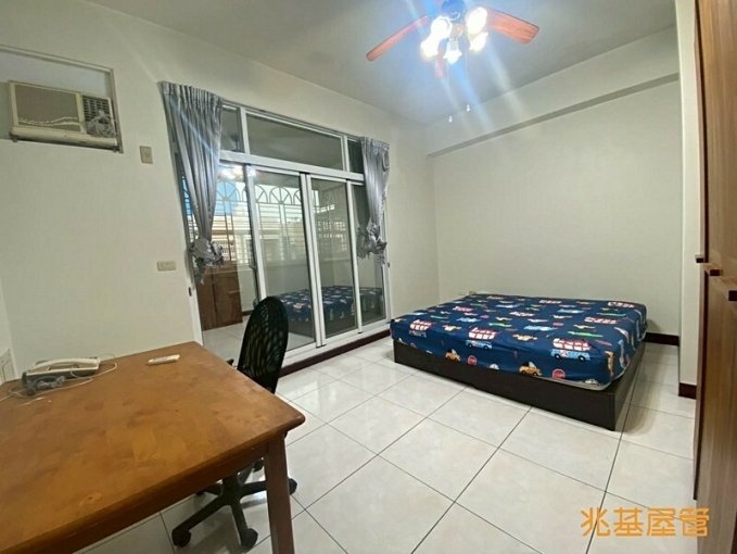 兆基🏡鄰埤角市場車庫別墅自帶車庫(第3張)