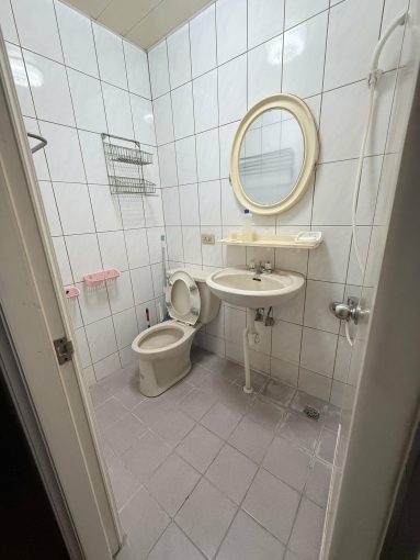 《套房出租》有對外窗空氣清新，採光良好（第3張）