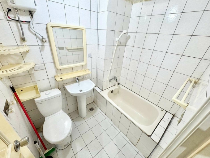 台水電可租補☆陽台獨洗☆電梯套房☆子母車（第10張）