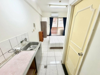 台水電可租補☆陽台獨洗☆電梯套房☆子母車（第8張）