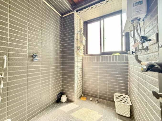 和合海景亮麗大二房平車 - Image 12