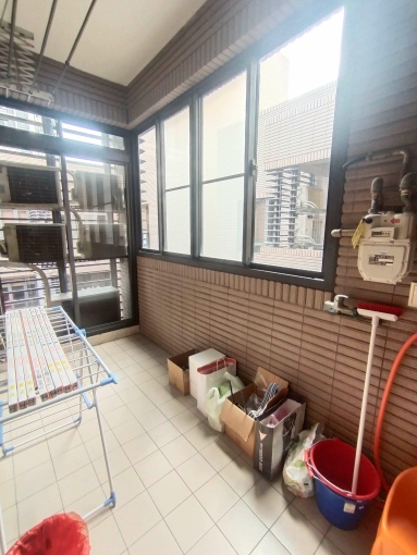 橘子🍊青玉岸🍊七期商貿中心景觀四房🍊含管平車可租補 - Image 7