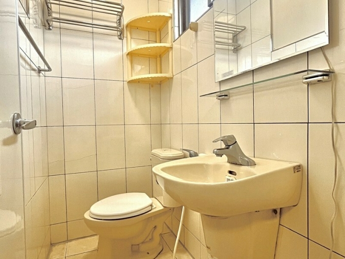 💓後山埤捷運/全新裝潢陽台雅房/可租補可報稅(第10張)