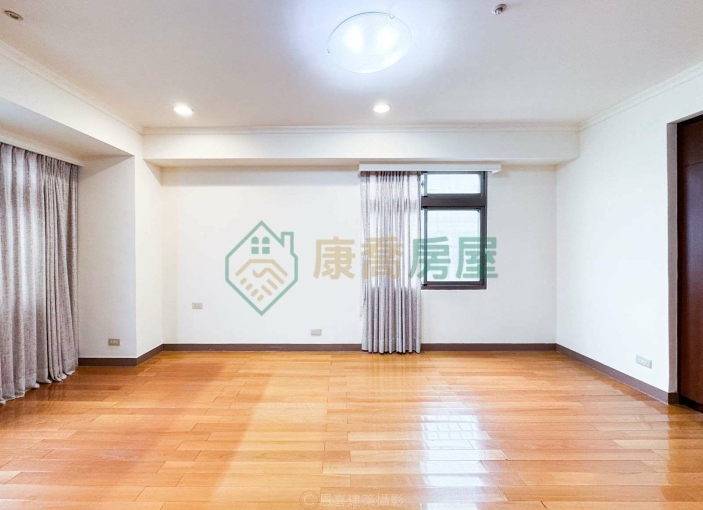 🥇大安MRT｜雙主臥3衛浴｜邊間採光明亮3+1房（第6張）