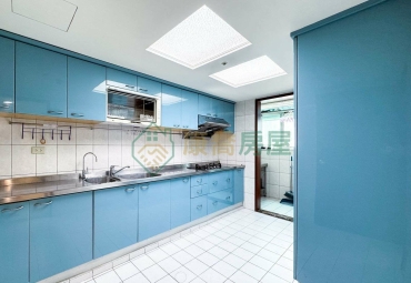 🥇大安MRT｜雙主臥3衛浴｜邊間採光明亮3+1房（第12張）