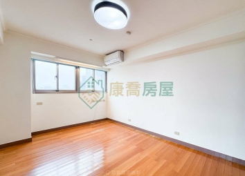 🥇大安MRT｜雙主臥3衛浴｜邊間採光明亮3+1房（第4張）