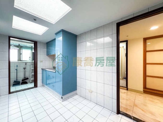 🥇大安MRT｜雙主臥3衛浴｜邊間採光明亮3+1房（第13張）