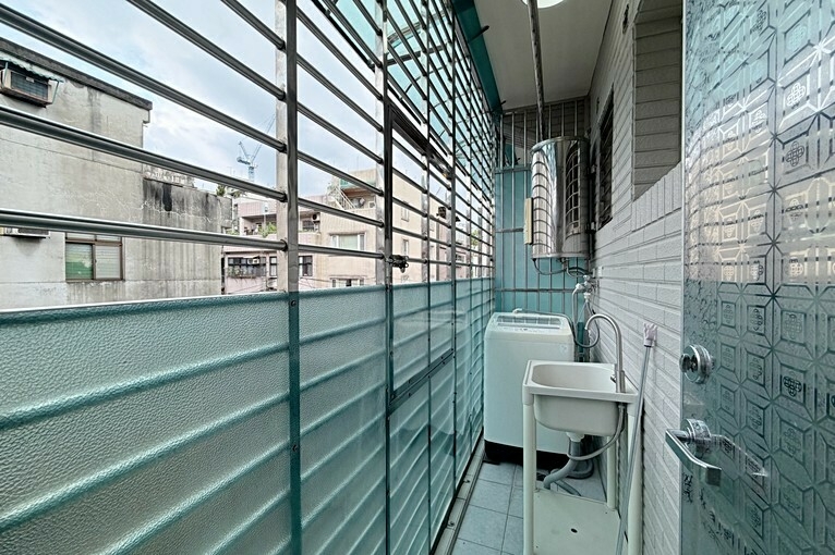 💓頭前庄捷運/大採光陽台套房⭐️獨立洗衣/新莊棒球場(第8張)
