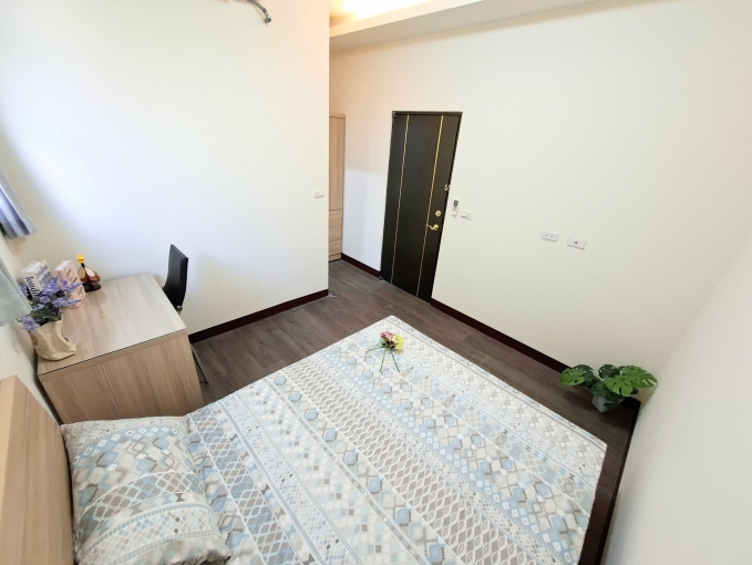 1房1廳大空間採光客廳☆雙衛浴☆陽台☆機車位子母車 - Image 12