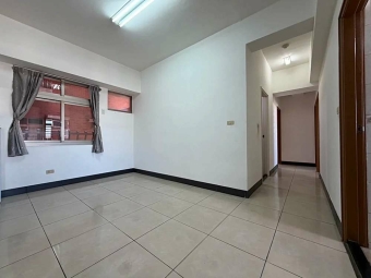 可租補x樂購百貨x室內約30坪捷運x高醫x學區x家具可討論（第6張）