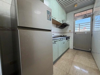 可租補x樂購百貨x室內約30坪捷運x高醫x學區x家具可討論（第3張）