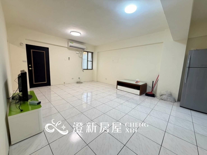 🐱🐶可養貓狗/近城隍廟/大遠百/電梯三房只要27000/一層兩戶/室內機車位/台水台電🐱🐶 - Image 4