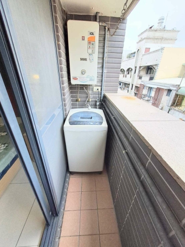 租補*陽台獨洗曬*電梯*飲水機*子母車（第12張）