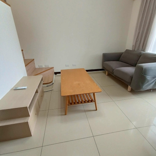 士林捷運站 靜巷挑高華廈 - Image 1