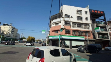 烏日三角窗店面出租（第1張）