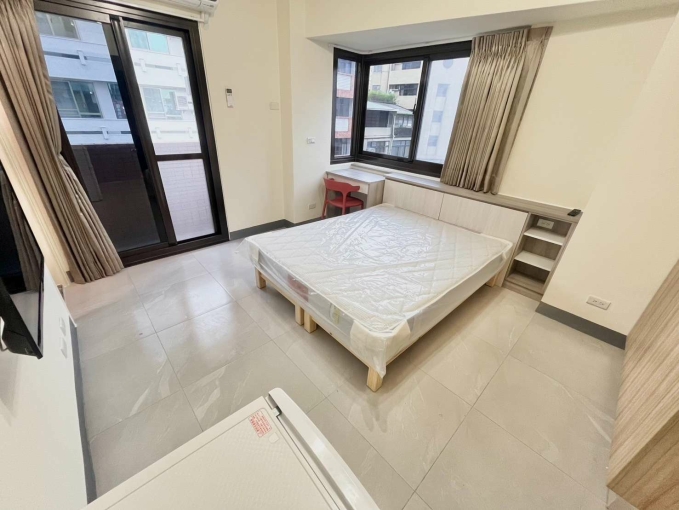 💖可租補✨電梯🏠陽台✔️近忠孝夜市💖 - Image 1