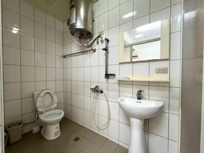 室內機車位🍀電梯🍀子母車🍀可租屋補助🍀可短租（第6張）