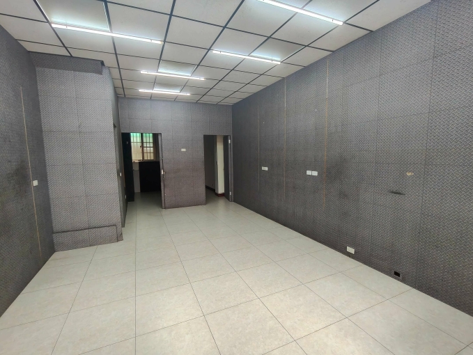 橘子🍊正中清路一樓透店⭐可營登（第1張）