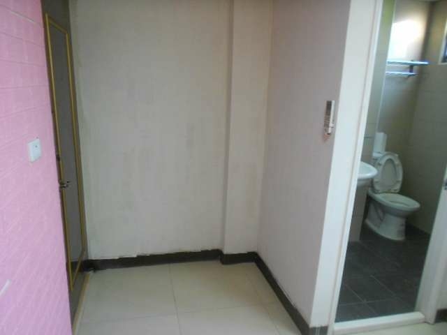 免仲介費 位平鎮工業區內透天4樓網路套房出租 只付電費 - Image 4