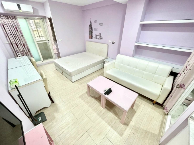 ✨夢幻仙境✨三人大沙發✨全面禁菸✨子母車✨室內機車位（第1張）