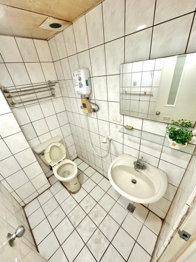 我要一杯曼陀朱加可樂✨陽台獨洗⚡可租補💕近逢甲 74⚡宇你相見（第6張）