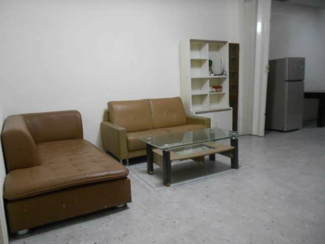 免仲介費 中壢市區中心電梯大樓2樓3大房便宜出租（第4張）