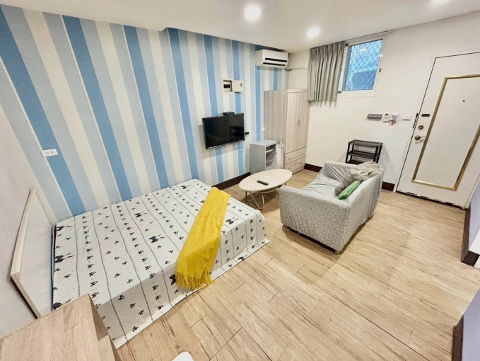 🔥東區小資大間🔥陽台獨洗🔥飲水機子母車🔥近一中（第1張）