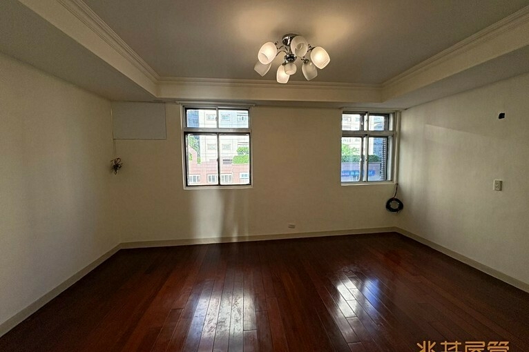 兆基社會住宅🏠新店北新路近裕隆城、七張捷運站可租補（第1張）