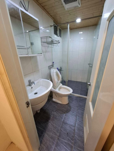 整棟透天💎店住合一💎可營登 六房大空間💎 - Image 11