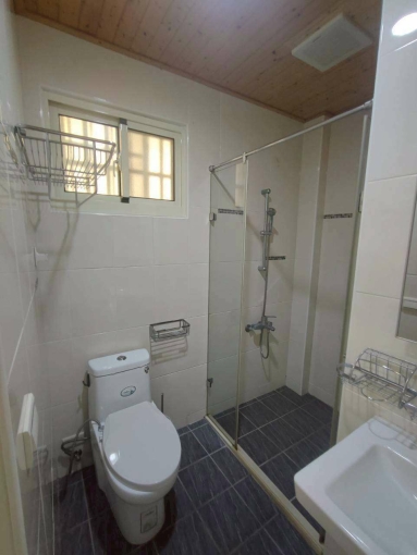 整棟美裝潢💎店面+樓上住家💎可營登 六房大空間💎 - Image 5