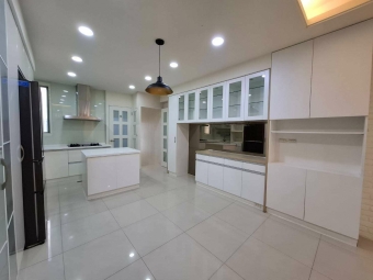 整棟美裝潢💎店面+樓上住家💎可營登 六房大空間💎 - Image 24