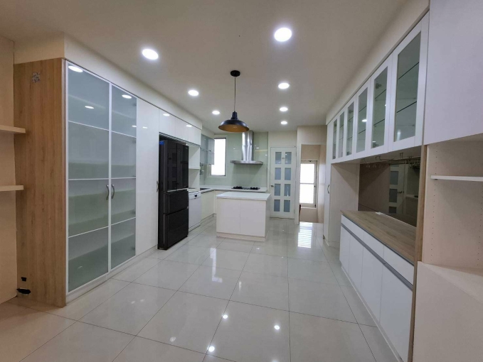 整棟美裝潢💎店面+樓上住家💎可營登 六房大空間💎 - Image 7