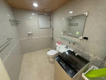 沛沛租🔅稀有電梯超大空間陽台獨立洗衣機（第5張）