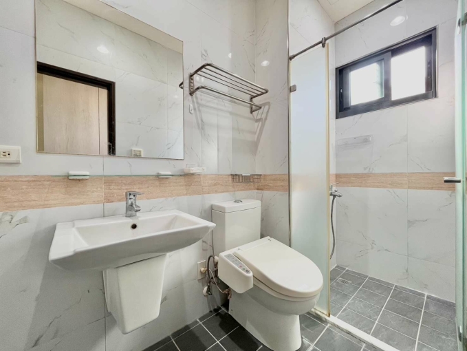 隱形的翅膀💎可租補💖室內機車位⭐陽台獨洗✨衛浴開窗🌞流理台（第12張）