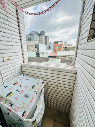 🚩水湳中國醫🏅陽台獨洗曬🔆衛浴開窗✅子母車(第6張)