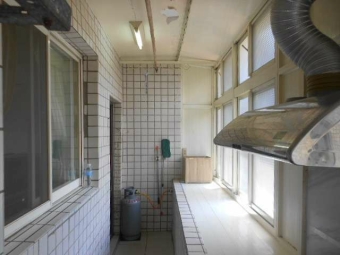 免仲介費 中壢後站地區公寓4樓有廚房優質大套房出租（第7張）