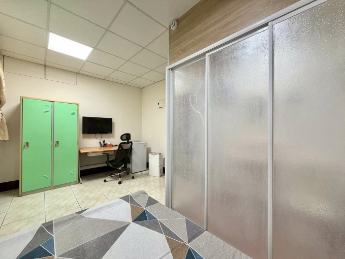 台中公園❤租補✨機車好停✔ - Image 7