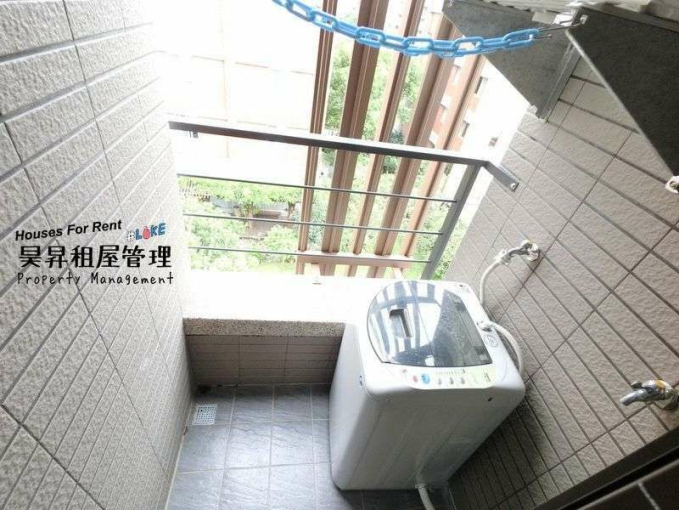 每次空出就秒殺💜透天電梯🉑️租補️不加價💜近逢甲、僑光💜陽台獨洗曬💜室內機車位💜衛浴開窗💜子母車💜飲水機（第6張）