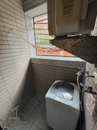 真心推薦 只有一間💜透天電梯🉑️租補️💜近逢甲、僑光💜陽台獨洗曬💜室內機車位💜衛浴開窗💜子母車💜飲水機（第6張）