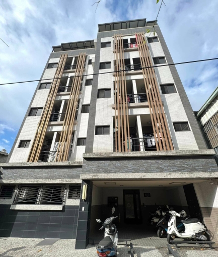 每次空出就秒殺💜透天電梯🉑️租補️不加價💜近逢甲、僑光💜陽台獨洗曬💜室內機車位💜衛浴開窗💜子母車💜飲水機（第7張）