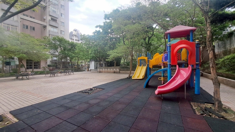 捷運區公所儷景一樓挑高大空間大庭院 休閒養生(第15張)