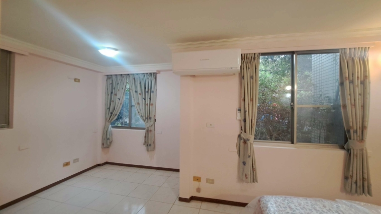 捷運區公所儷景一樓挑高大空間大庭院 休閒養生(第6張)