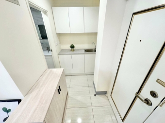 超新電梯套房☆可租補@陽台@流理臺@大空間@飲水機@子母車（第9張）