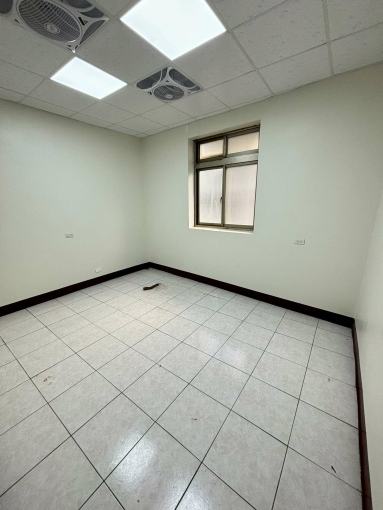 橘子🍊靜宜商圈3樓半透天🍊可寵戶籍租補 - Image 9