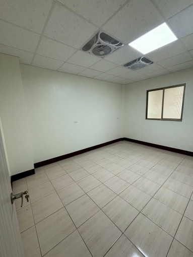 橘子🍊靜宜商圈3樓半透天🍊可寵戶籍租補 - Image 12