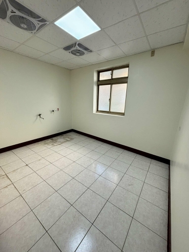 橘子🍊靜宜商圈3樓半透天🍊可寵戶籍租補 - Image 13