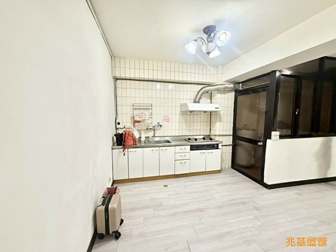 兆基社會住宅🏠近中國醫/一中商圈🌟舒適正大三房🉑三租補（第10張）