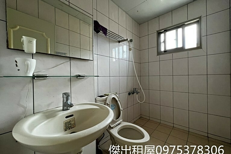 租屋找77✿南崁稀有一層兩戶,陽台獨洗,採光佳（第4張）